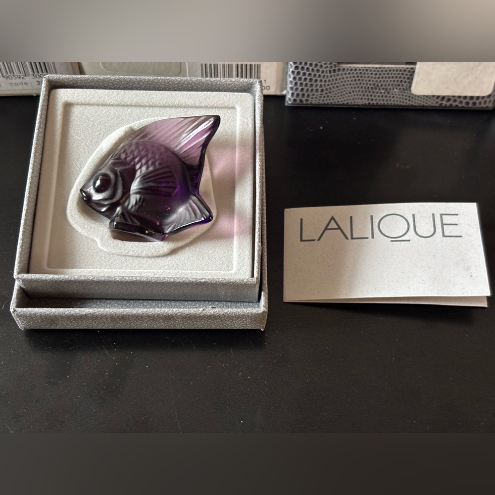 Lalique Signed Seal Fish Dark/Dusky Purple in Box